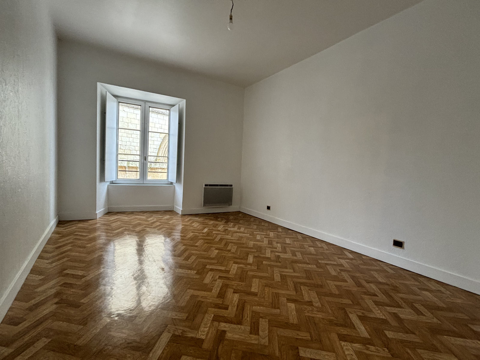 Image_4, Appartement, Le Puy-Notre-Dame, ref :2356898