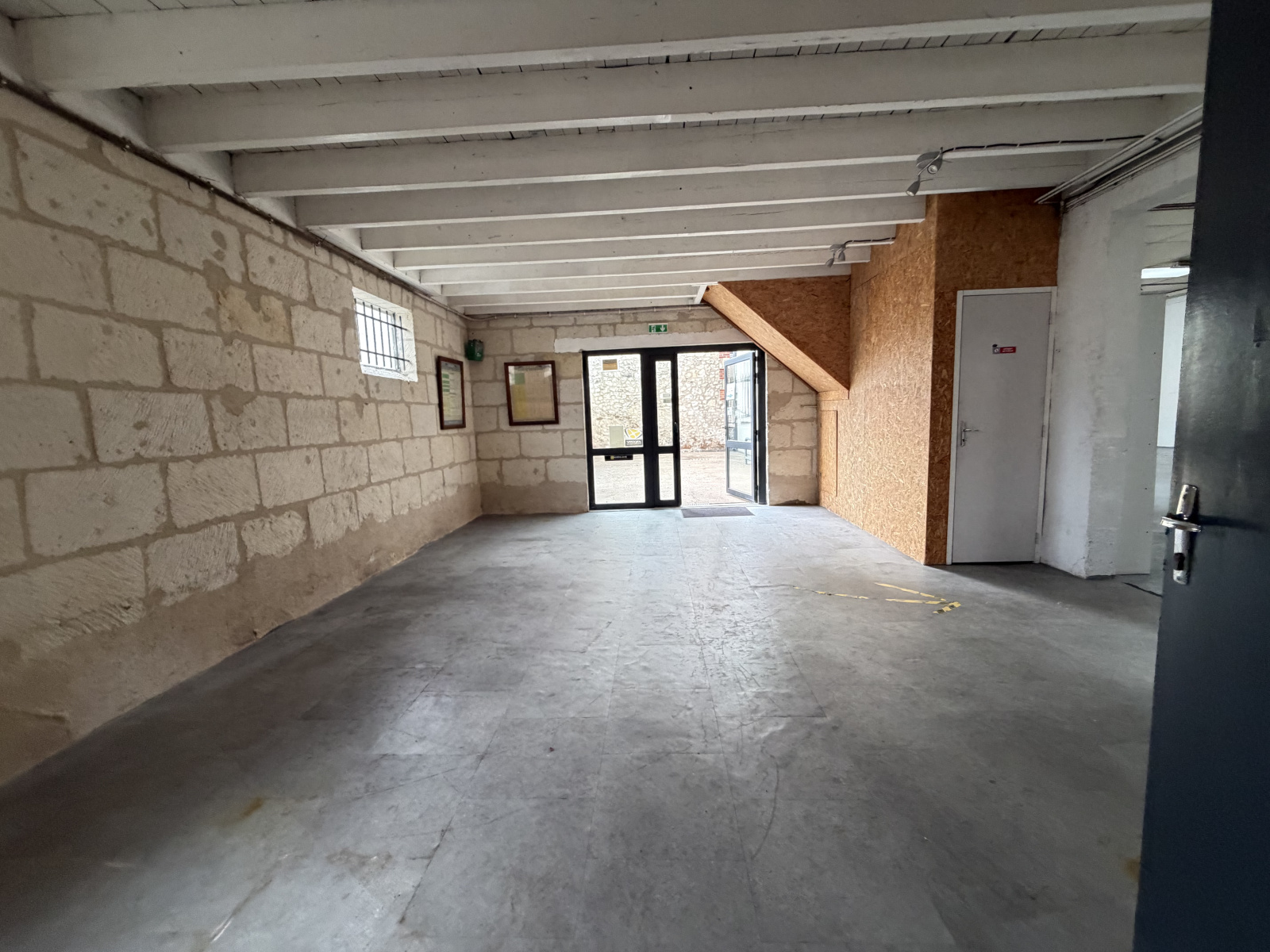 Image_4, Local commercial, Saumur, ref :PRO-2-2026
