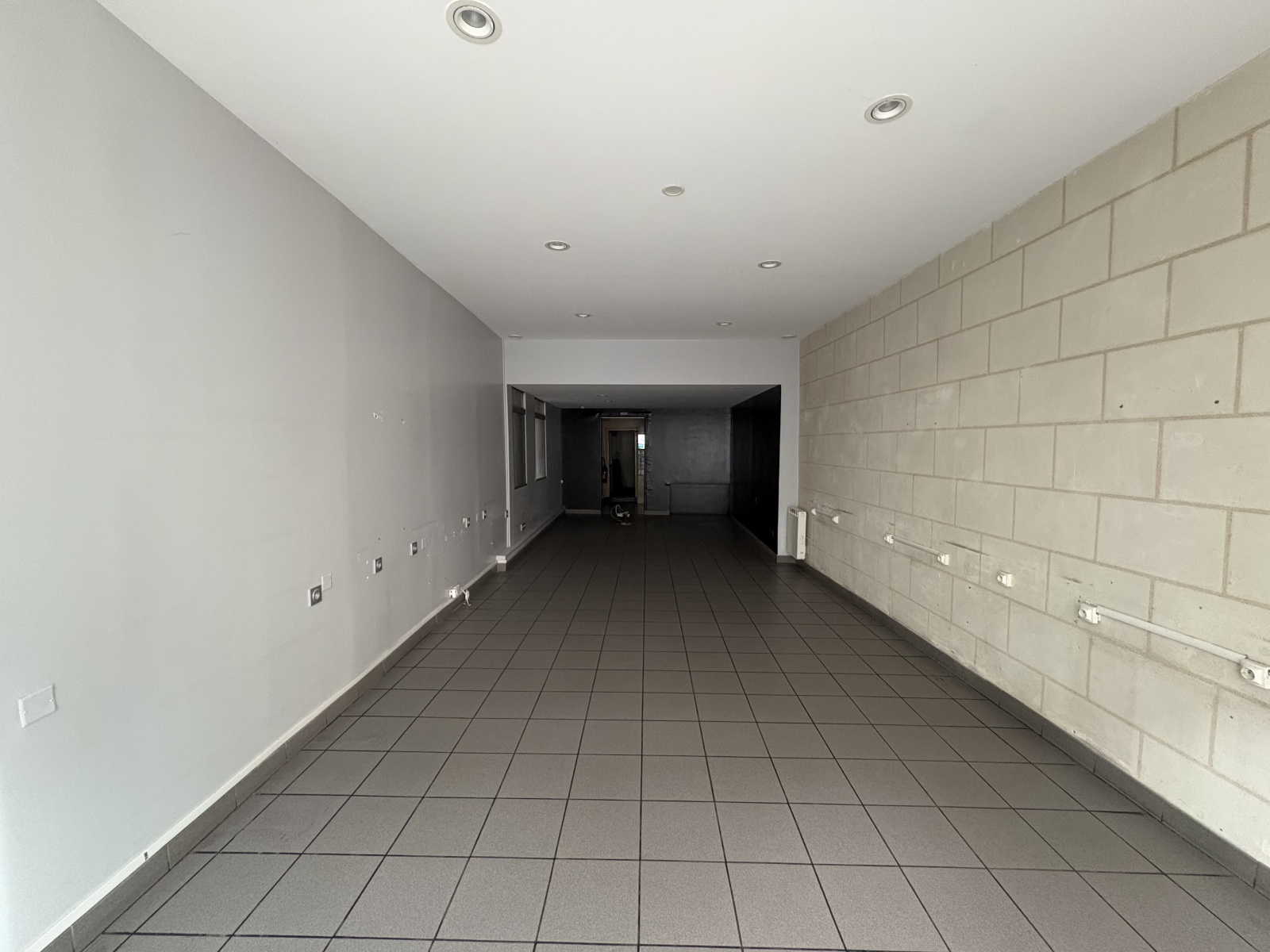 Image_2, Local commercial, Saumur, ref :251112-11