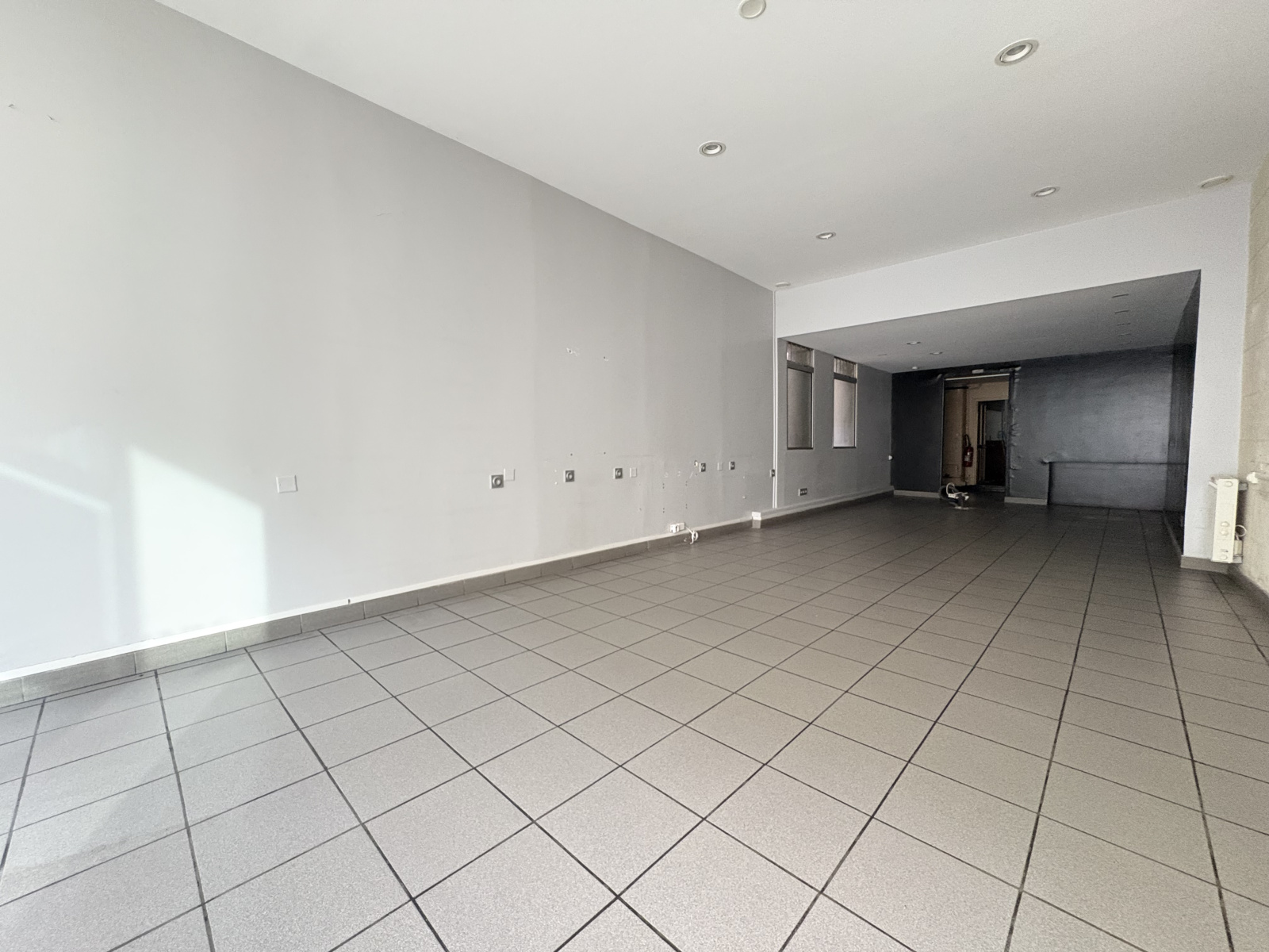 Image_3, Local commercial, Saumur, ref :251112-11