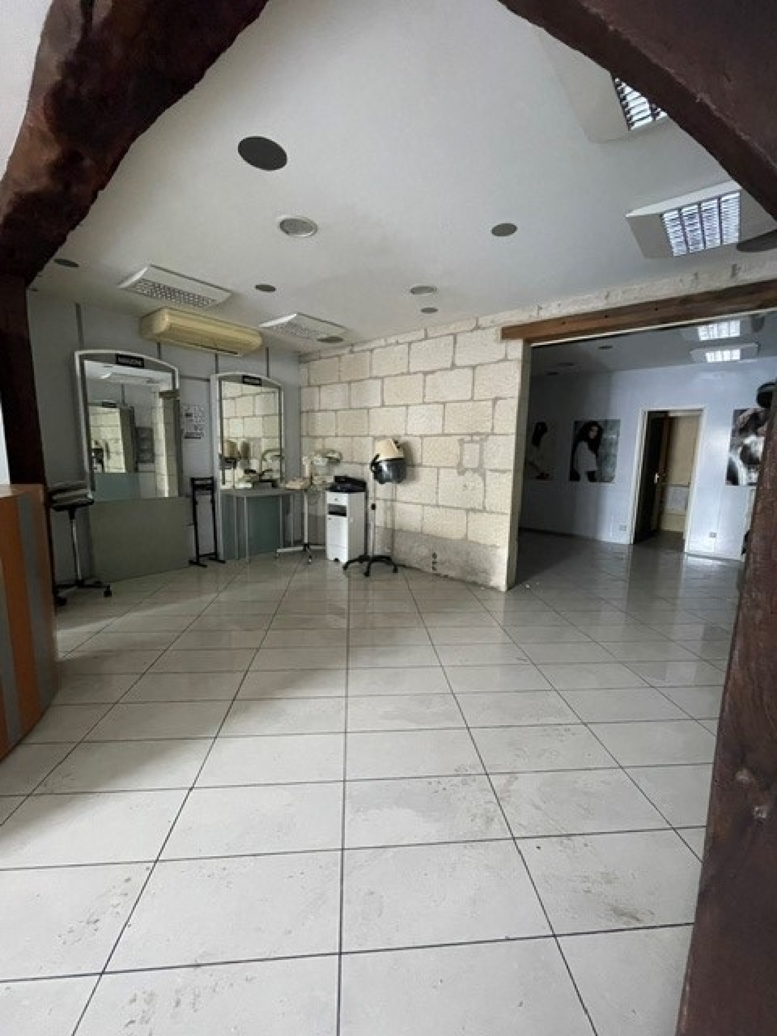 Image_4, Local commercial, Saumur, ref :