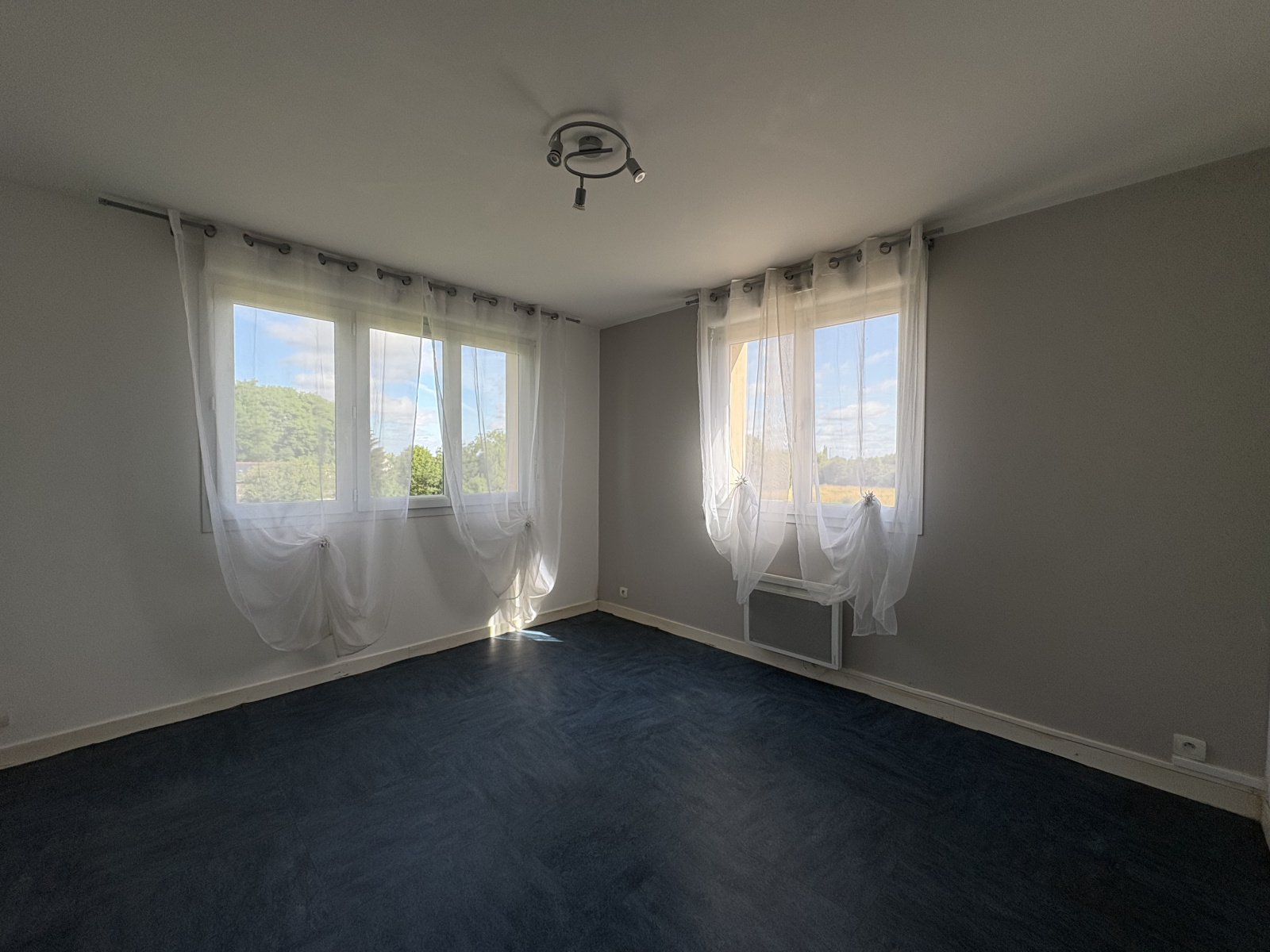 Image_5, Appartement, Saint-Martin-de-la-Place, ref :18190
