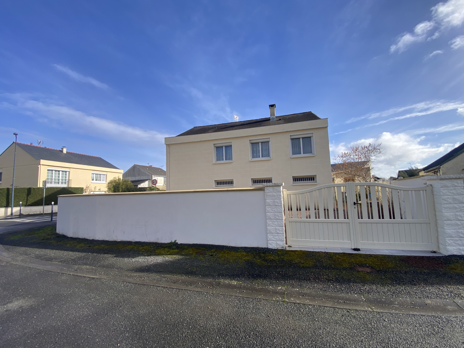 Image_1, viager maison, Villebernier, ref :3939