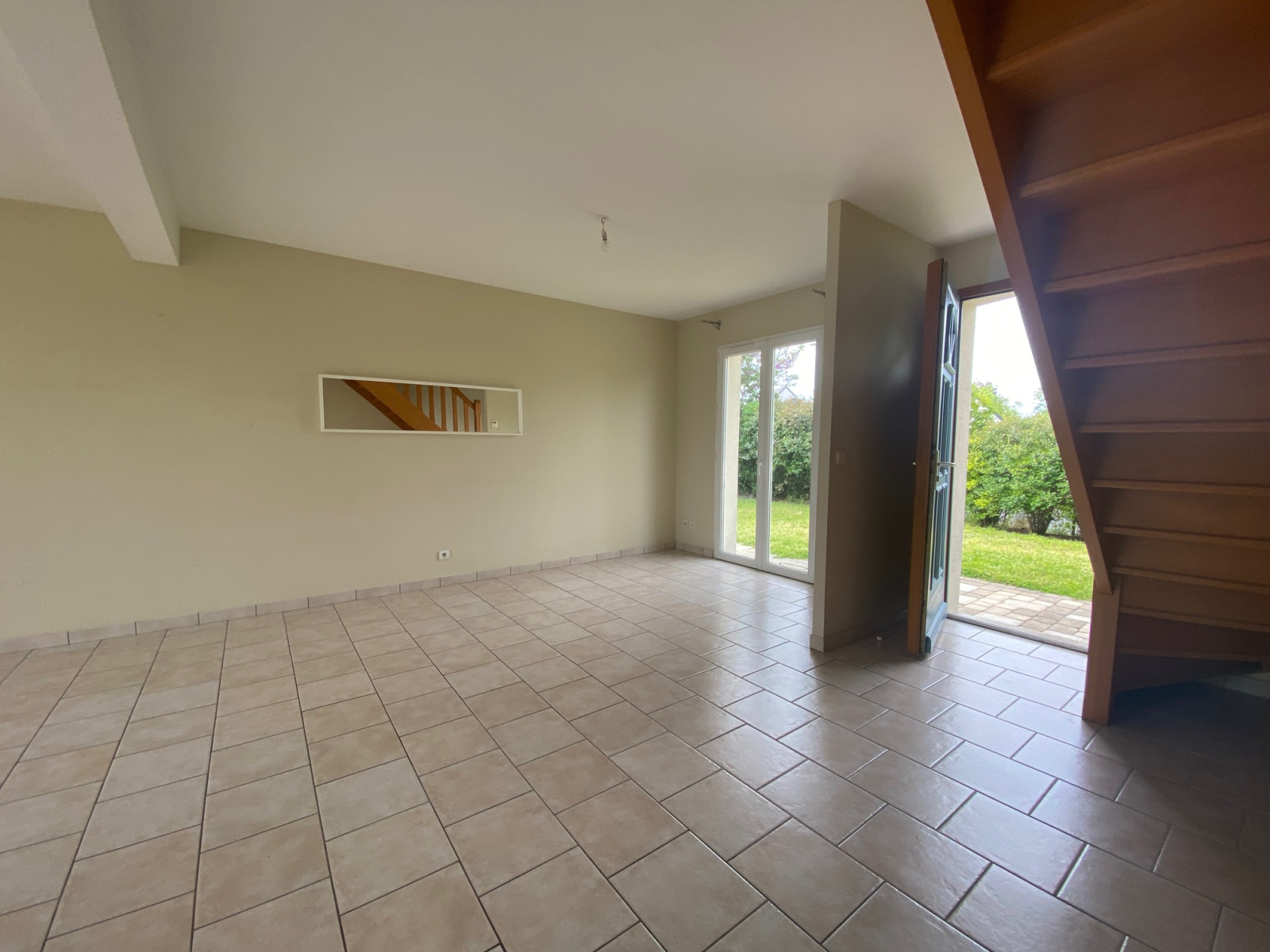 Image_2, Maison, Varrains, ref :1021