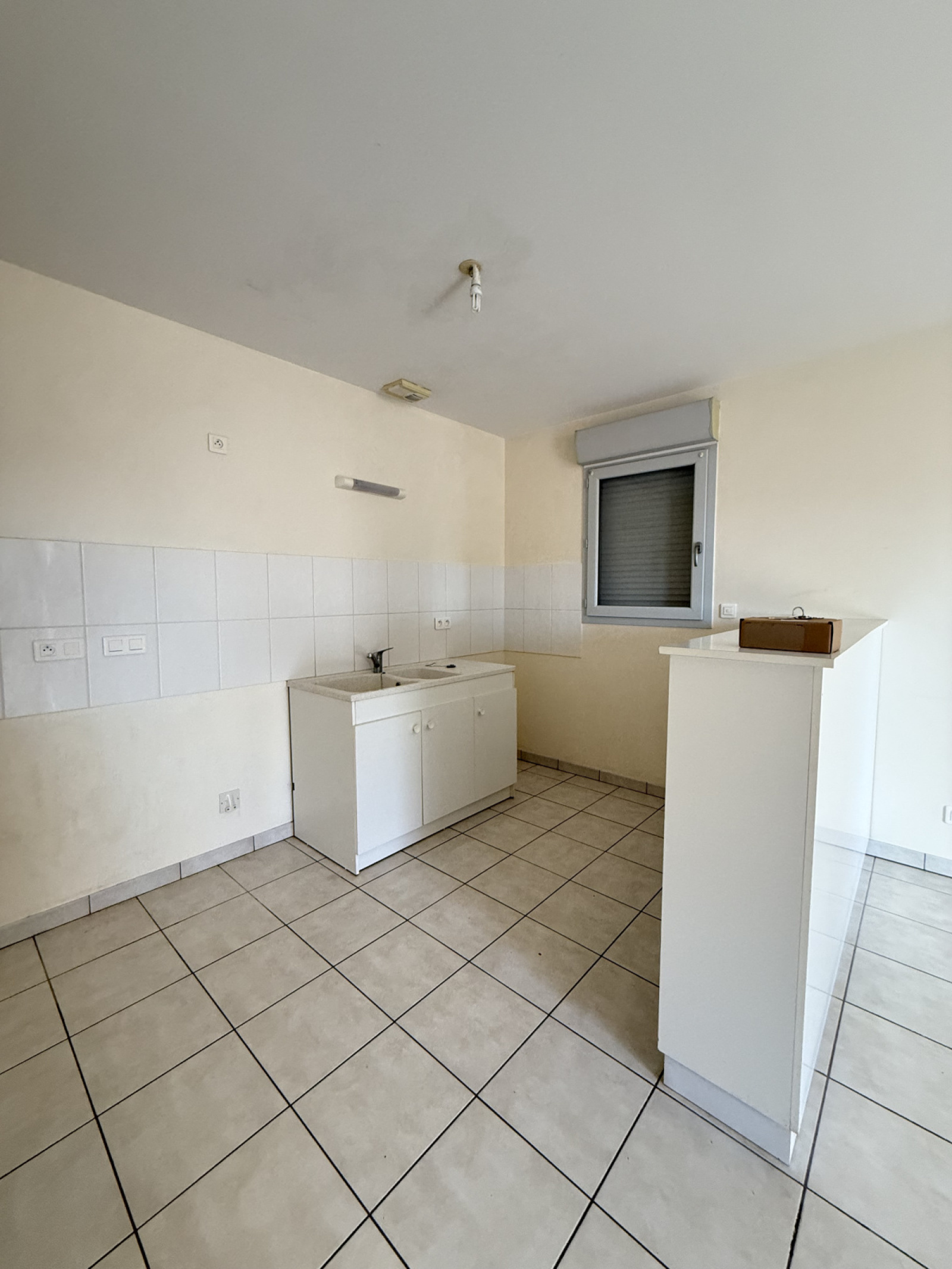 Image_2, Immeuble, Vernantes, ref :IMM3